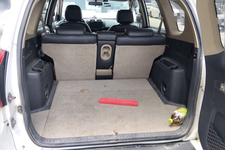 Used Toyota RAV4 2011 2.0L Automatic Classic Edition Trunk