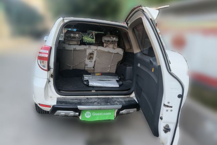 Used Toyota RAV4 2011 2.0L Automatic Classic Edition Trunk