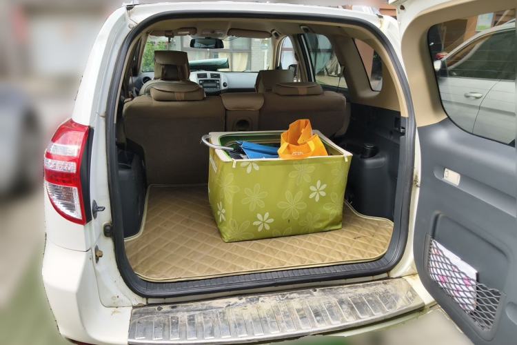 Used Toyota RAV4 2011 2.0L Automatic Classic Edition Trunk
