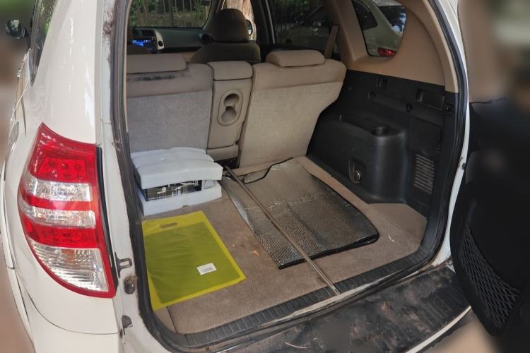 Used Toyota RAV4 2011 2.0L Automatic 4x4 Edition Trunk