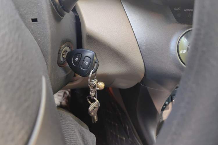 Used Toyota RAV4 2011 2.0L Automatic 4x4 Edition Vehicle Key