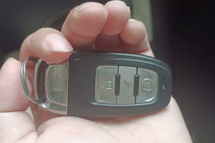 Used Toyota RAV4 2011 2.0L Automatic Classic Edition Vehicle Key