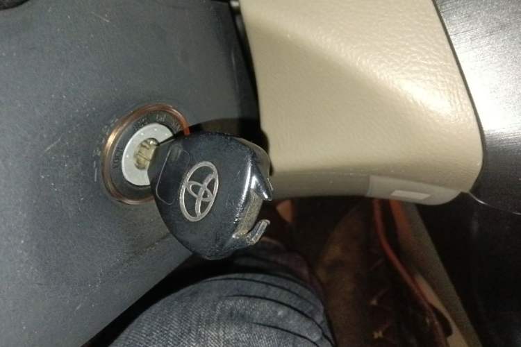 Used Toyota RAV4 2011 2.0L Automatic Classic Edition Vehicle Key