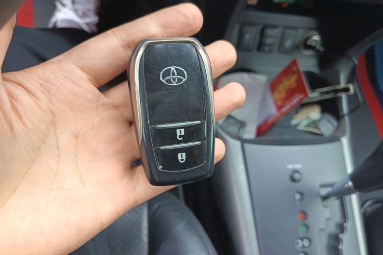 Used Toyota RAV4 2011 2.4L Automatic 4x4 Luxury Edition Vehicle Key