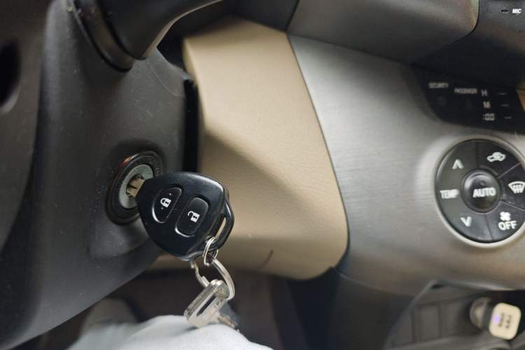 Used Toyota RAV4 2011 2.0L Automatic Classic Edition Vehicle Key
