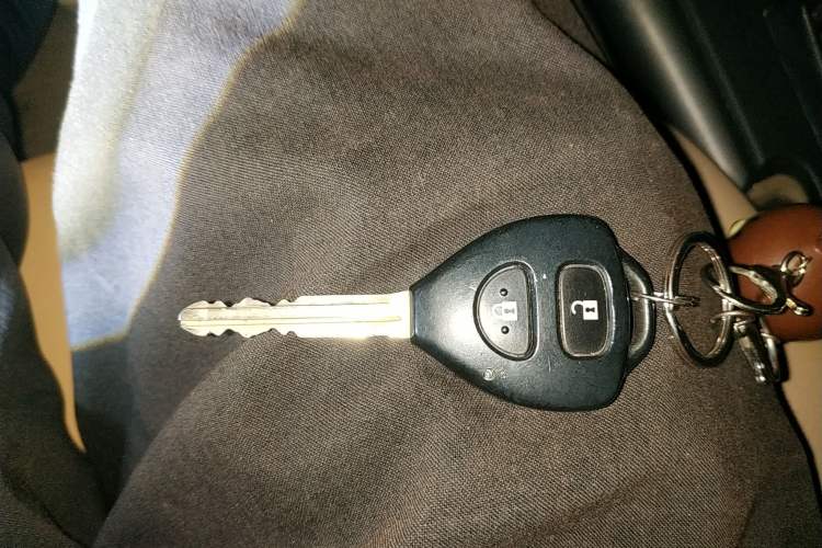 Used Toyota RAV4 2011 2.0L Manual Classic Edition Vehicle Key
