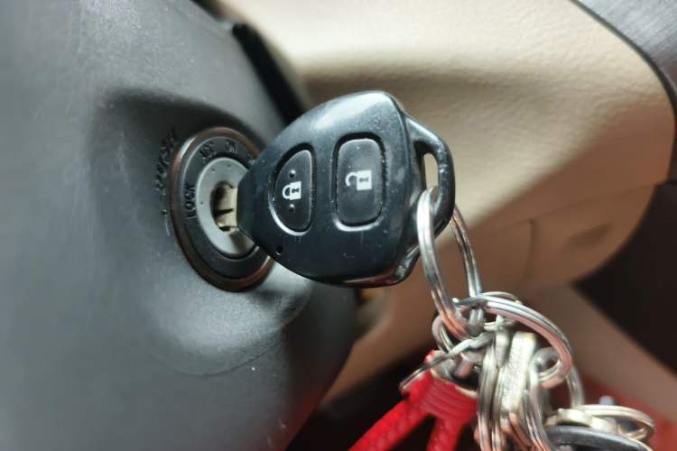 Used Toyota RAV4 2011 2.0L Automatic Classic Edition Vehicle Key