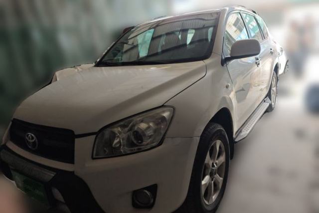 Used Toyota RAV4 2011 2.0L Manual Classic Edition