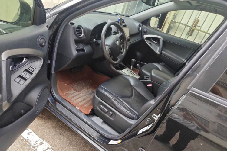 Used Toyota RAV4 2012 Luxurious 2.4L Automatic 4x4 with Stylish Features Driver Seat