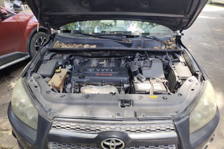 Used Toyota RAV4 2012 Luxurious Edition 2.0L Automatic All-Wheel Drive Engine Bay