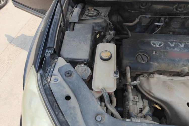 Used Toyota RAV4 2012 Luxurious Edition 2.0L Automatic All-Wheel Drive Engine Bay Right