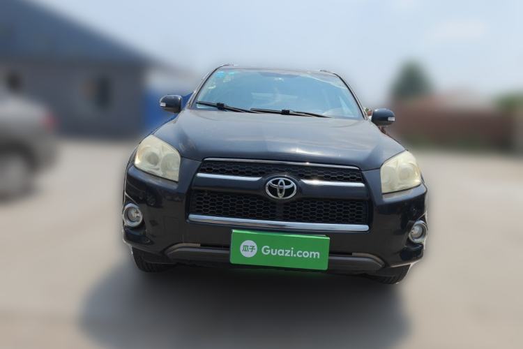 Used Toyota RAV4 2012 Luxurious Edition 2.0L Automatic All-Wheel Drive Front