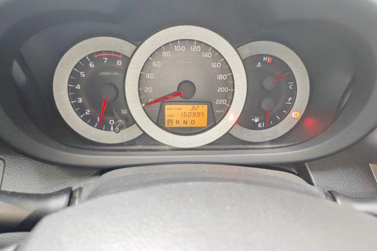 Used Toyota RAV4 2012 Luxurious 2.4L Automatic 4x4 with Stylish Features Instrument Cluster