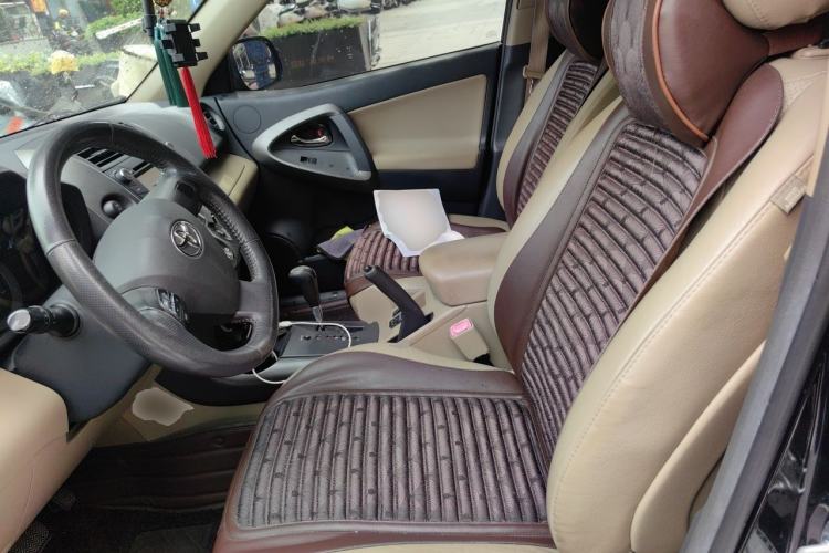 Used Toyota RAV4 2012 Luxurious 2.4L Automatic 4x4 with Stylish Features Left Front Seat