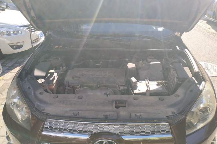 Used Toyota RAV4 2012 Luxurious Edition 2.0L Automatic All-Wheel Drive Engine Bay