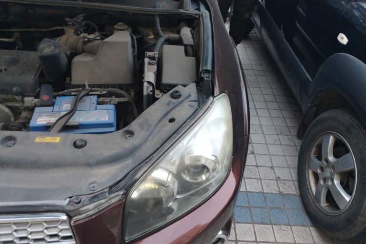 Used Toyota RAV4 2012 Luxurious Edition 2.0L Automatic All-Wheel Drive Engine Bay Left