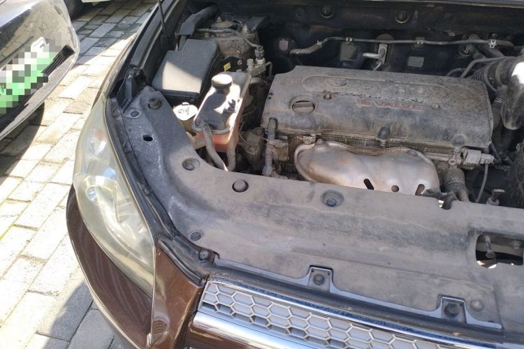 Used Toyota RAV4 2012 Luxurious Edition 2.0L Automatic All-Wheel Drive Engine Bay Right