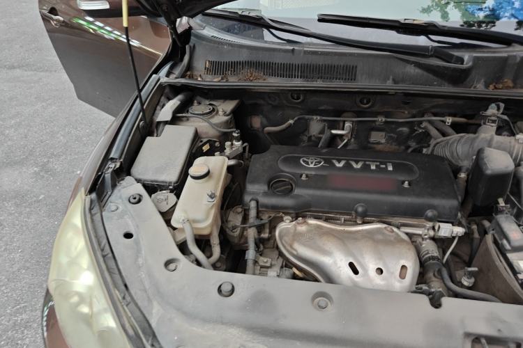 Used Toyota RAV4 2012 Luxurious Edition 2.0L Automatic All-Wheel Drive Engine Bay Right