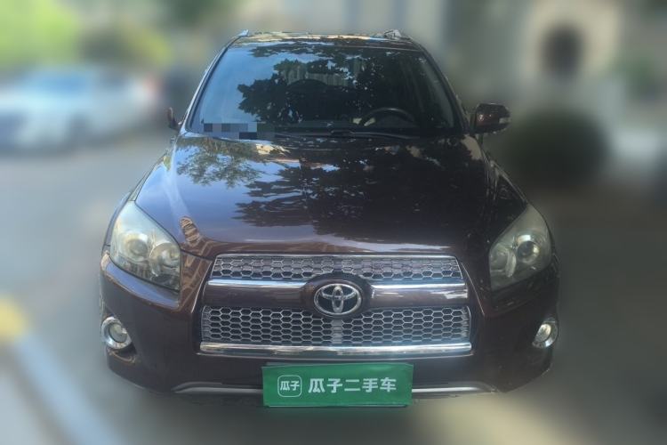 Used Toyota RAV4 2012 Luxurious 2.4L Automatic 4x4 with Stylish Features Front
