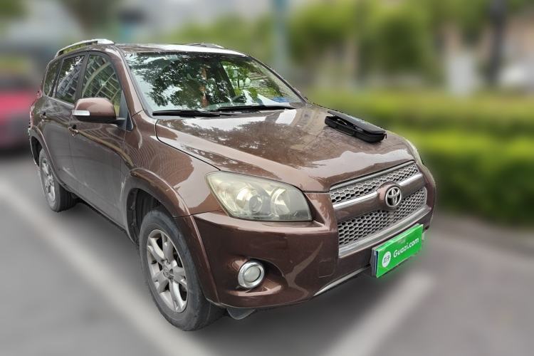 Used Toyota RAV4 2012 Luxurious Edition 2.0L Automatic All-Wheel Drive Front Right 45 Deg
