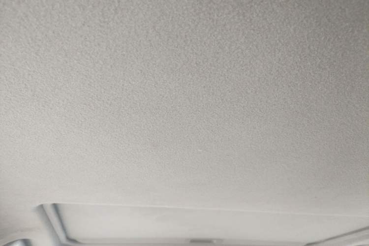 Used Toyota RAV4 2012 Luxurious 2.4L Automatic 4x4 with Stylish Features Headliner