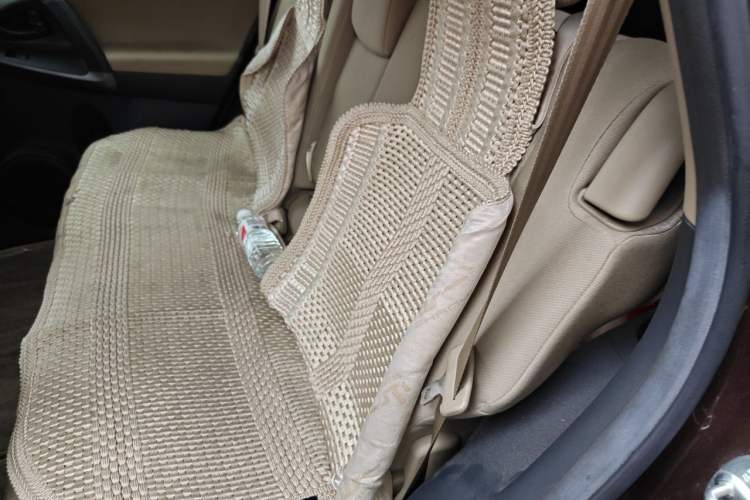 Used Toyota RAV4 2012 Luxurious Edition 2.0L Automatic All-Wheel Drive Left Rear Seat