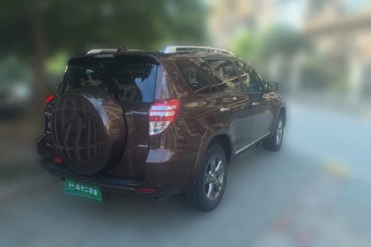 Used Toyota RAV4 2012 Luxurious 2.4L Automatic 4x4 with Stylish Features Rear Right 45 Deg