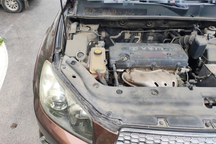 Used Toyota RAV4 2012 Luxurious Edition 2.0L Automatic All-Wheel Drive Engine Bay Right