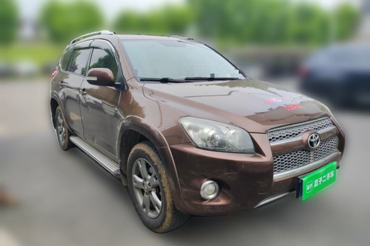 Used Toyota RAV4 2012 Luxurious Edition 2.0L Automatic All-Wheel Drive Front Right 45 Deg