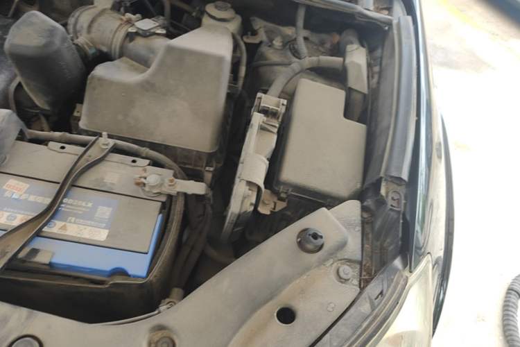 Used Toyota RAV4 2012 Luxurious Edition 2.0L Automatic All-Wheel Drive Engine Bay Left