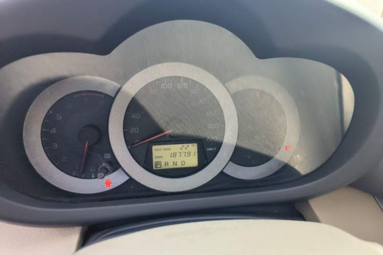 Used Toyota RAV4 2012 Luxurious 2.4L Automatic 4x4 with Stylish Features Instrument Cluster