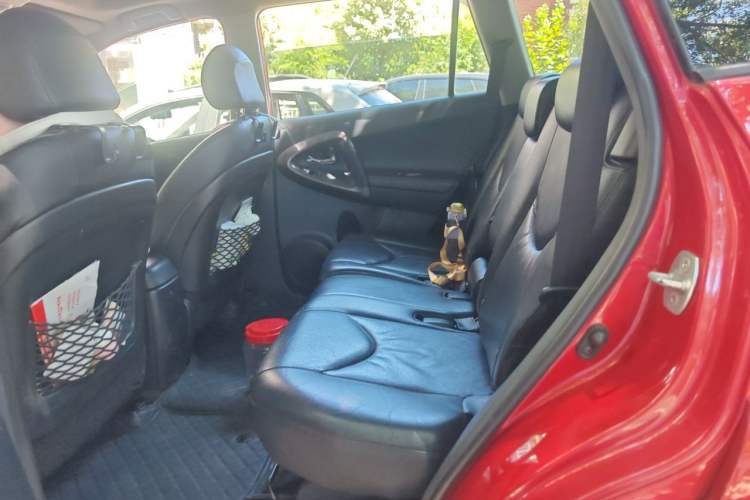 Used Toyota RAV4 2012 Luxurious 2.4L Automatic 4x4 with Stylish Features Left Rear Seat