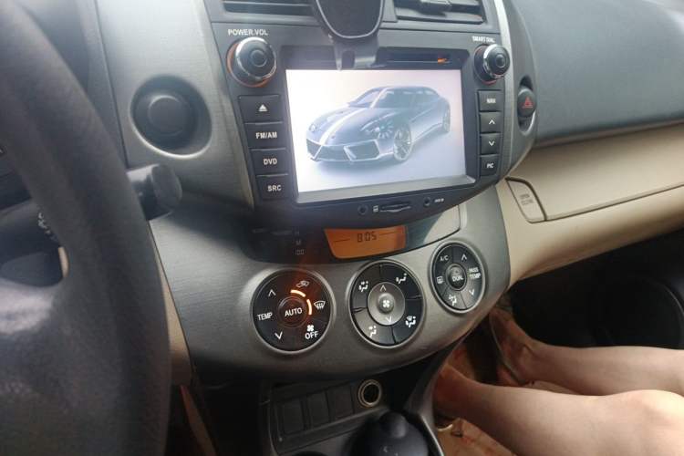 Used Toyota RAV4 2012 Luxurious Edition 2.0L Automatic All-Wheel Drive Audio And AC Panel