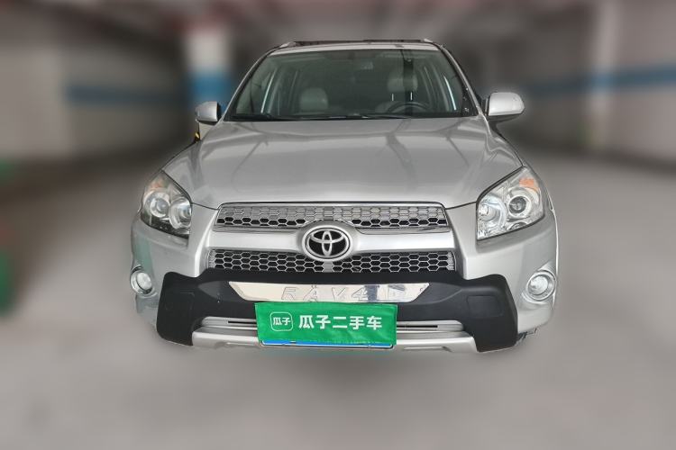Used Toyota RAV4 2012 Luxurious 2.4L Automatic 4x4 with Stylish Features Front
