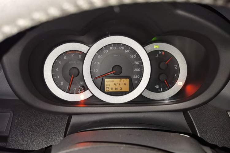 Used Toyota RAV4 2012 Luxurious 2.4L Automatic 4x4 with Stylish Features Instrument Cluster