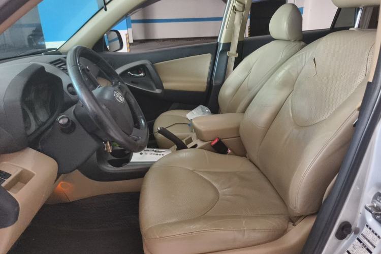 Used Toyota RAV4 2012 Luxurious 2.4L Automatic 4x4 with Stylish Features Left Front Seat