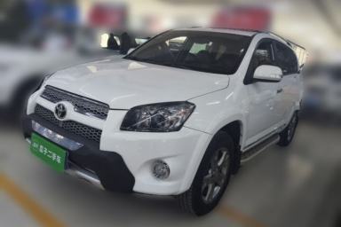 Used Toyota RAV4 2012 Luxurious 2.4L Automatic 4x4 with Stylish Features