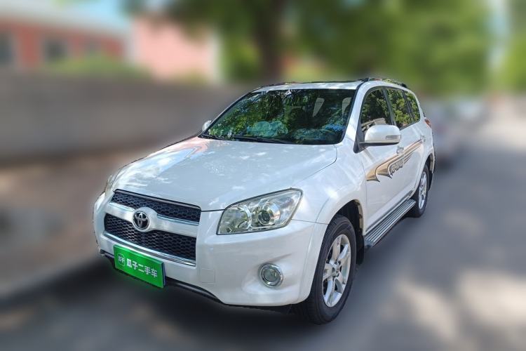 Used Toyota RAV4 2012 Luxurious 2.4L Automatic 4x4 with Stylish Features Guazi used car, China used car export, Used car for sale, Used cars, Cheapest cars for sale