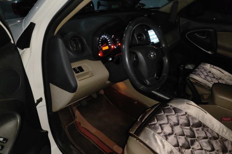 Used Toyota RAV4 2012 Luxurious 2.4L Manual 4x4 with Stylish Features Driver Seat