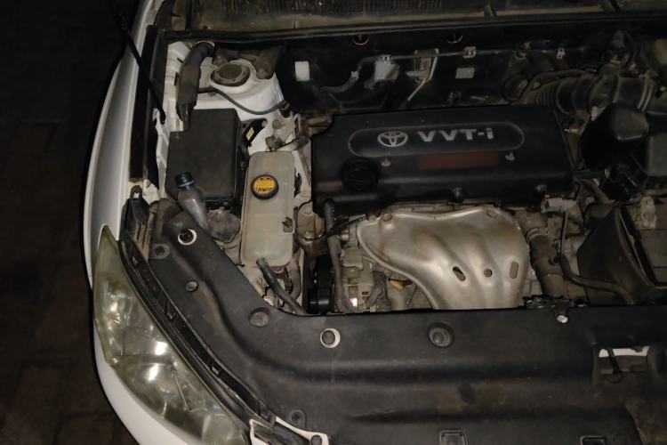 Used Toyota RAV4 2012 Luxurious 2.4L Manual 4x4 with Stylish Features Engine Bay Right