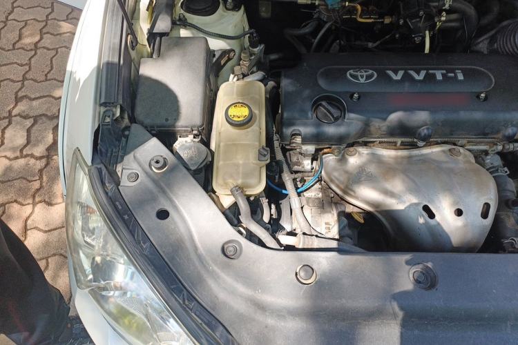 Used Toyota RAV4 2012 Luxurious 2.4L Automatic 4x4 with Stylish Features Engine Bay Right