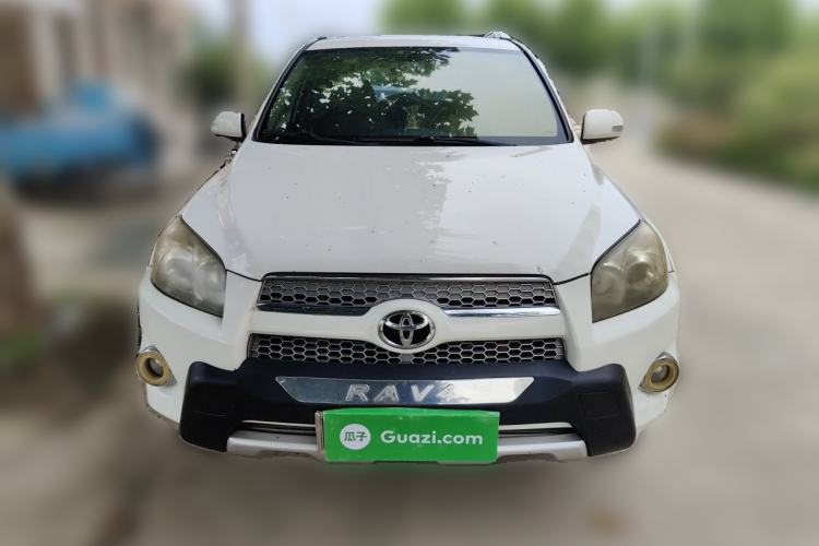 Used Toyota RAV4 2012 Luxurious Edition 2.0L Automatic All-Wheel Drive Front