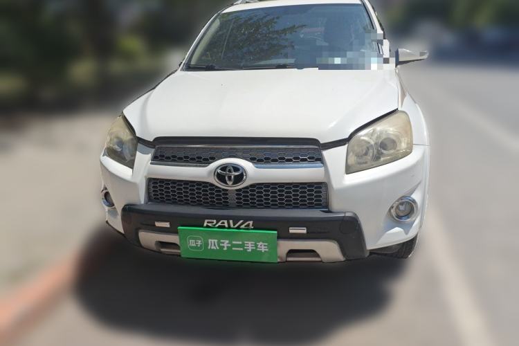 Used Toyota RAV4 2012 Luxurious Edition 2.0L Automatic All-Wheel Drive Front
