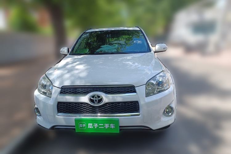 Used Toyota RAV4 2012 Luxurious 2.4L Automatic 4x4 with Stylish Features Front