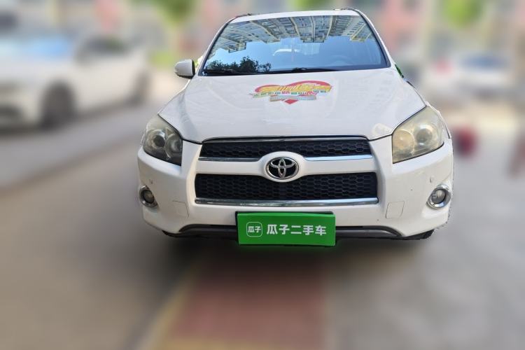 Used Toyota RAV4 2012 Luxurious 2.4L Manual 4x4 with Stylish Features Front