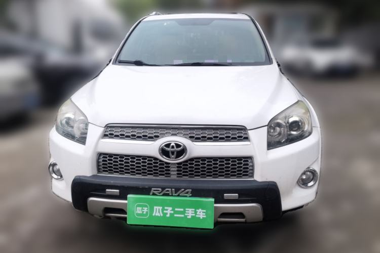 Used Toyota RAV4 2012 Luxurious Edition 2.0L Automatic All-Wheel Drive Front