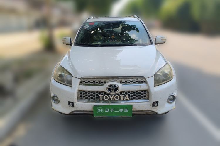 Used Toyota RAV4 2012 Luxurious Edition 2.0L Automatic All-Wheel Drive Front