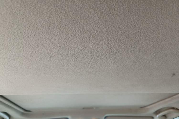 Used Toyota RAV4 2012 Luxurious 2.4L Automatic 4x4 with Stylish Features Headliner