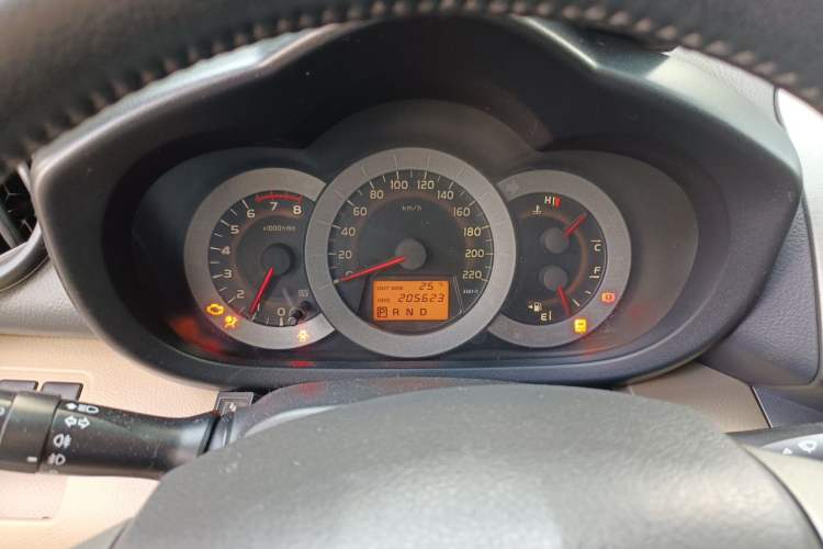 Used Toyota RAV4 2012 Luxurious 2.4L Automatic 4x4 with Stylish Features Instrument Cluster