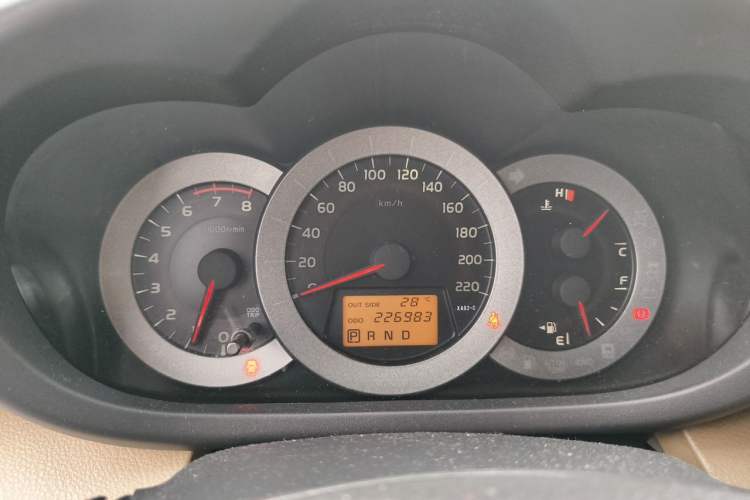 Used Toyota RAV4 2012 Luxurious 2.4L Automatic 4x4 with Stylish Features Instrument Cluster